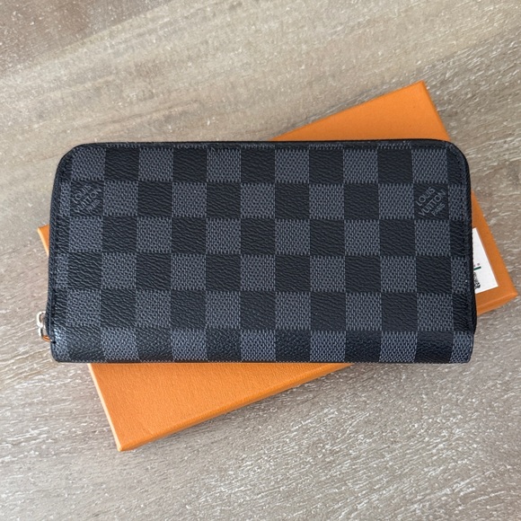 Zipper wallet - Picture 1 of 5